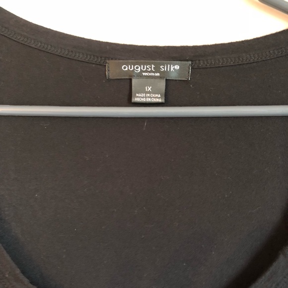 Butterfly Sleeve Top. - Picture 3 of 3